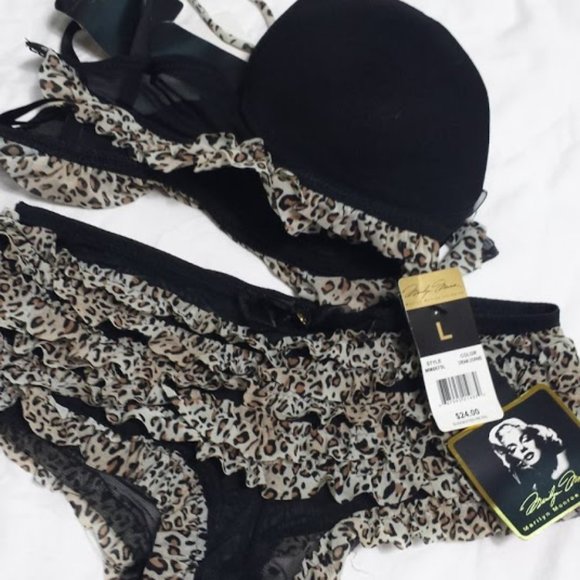 Marilyn Monroe Intimates 2pc Set Bra Pantie Set BNWT - Picture 1 of 5